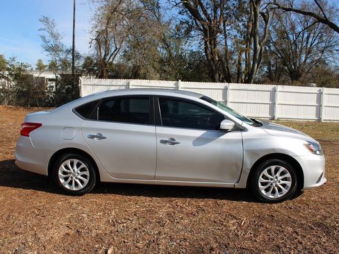 Used 2018 Nissan Sentra SV image 6