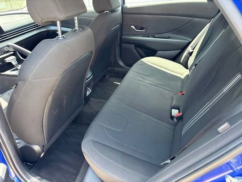 Used 2024 Hyundai Elantra SEL FWD image 7