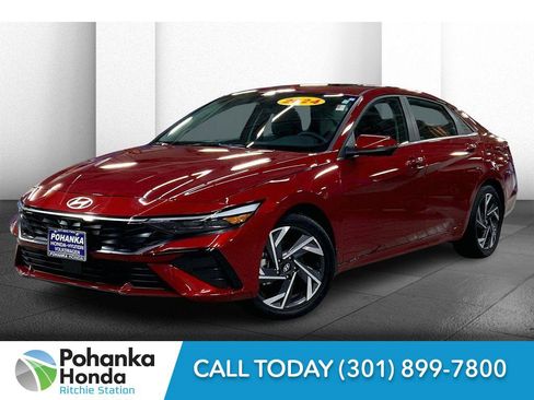 Used 2024 Hyundai Elantra Limited image 12