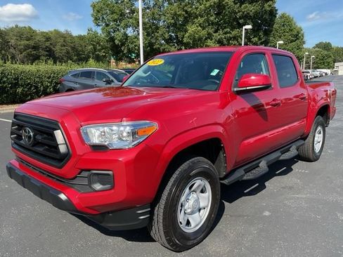 Used 2022 Toyota Tacoma SR AWD/4WD image 2