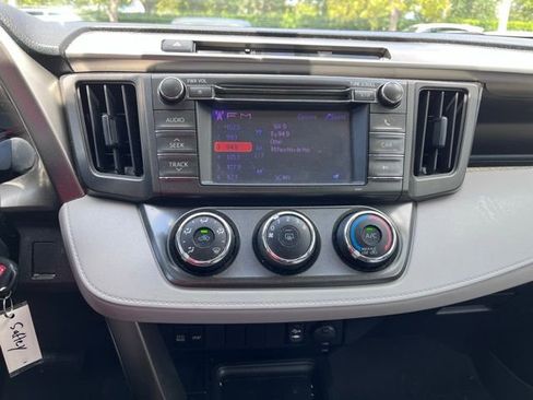 Used 2013 Toyota RAV4 LE AWD/4WD image 9