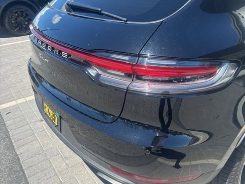 Used 2021 Porsche Macan image 15