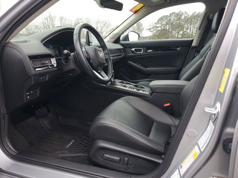 Used 2024 Honda Civic Touring image 17