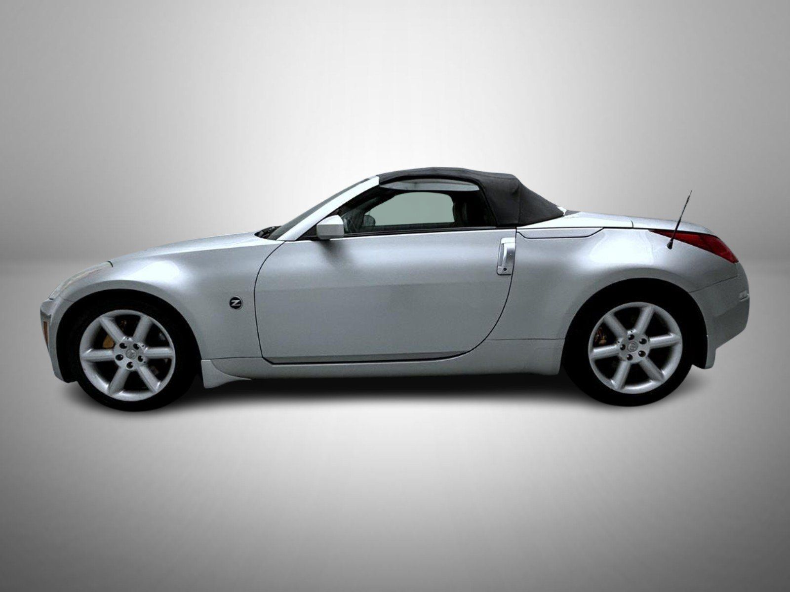Used 2005 Nissan 350Z Grand Touring RWD image 8
