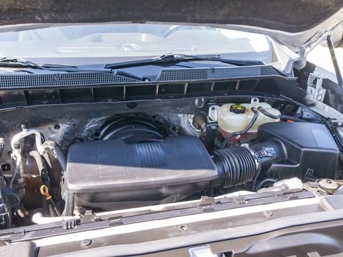 Used 2020 Chevrolet Silverado 1500 LT w/ Convenience Package AWD/4WD image 25