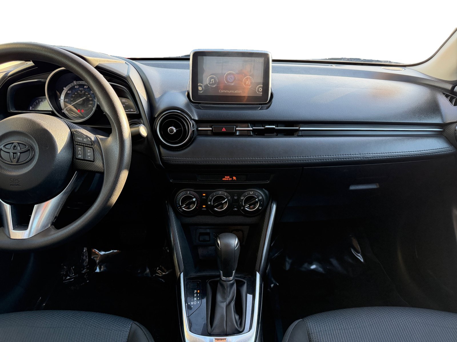 Used 2017 Toyota Yaris iA FWD image 11