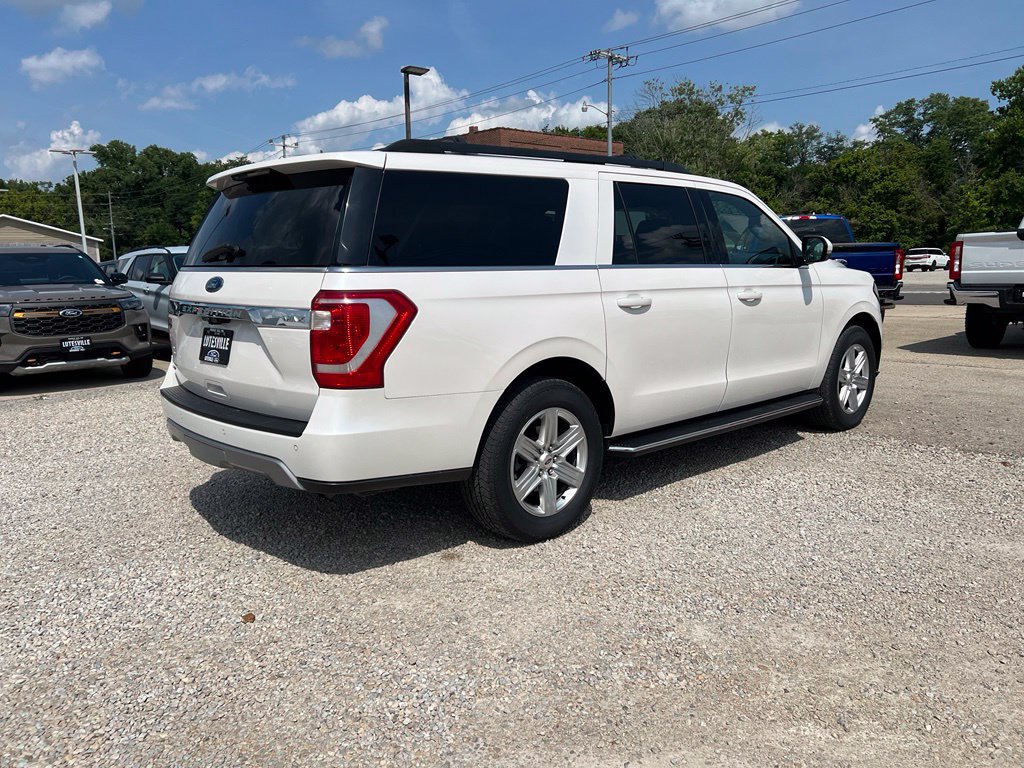 Used 2019 Ford Expedition Max XLT w/ Equipment Group 202A AWD/4WD image 8