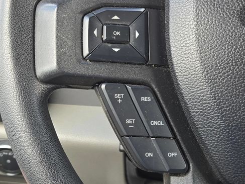 Used 2018 Ford F150 XLT AWD/4WD image 24