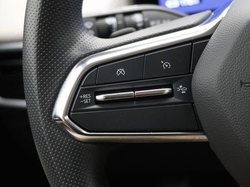 Used 2024 Honda Prologue EX image 18