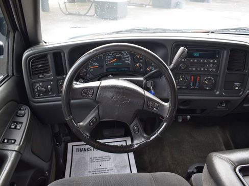 Used 2004 Chevrolet Silverado 2500 LS w/ Heavy-Duty Power Package image 17