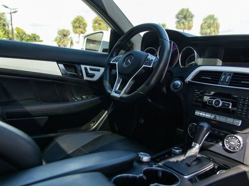 Used 2012 Mercedes-Benz C 63 AMG Coupe w/ Comand Single Disc Pkg image 28