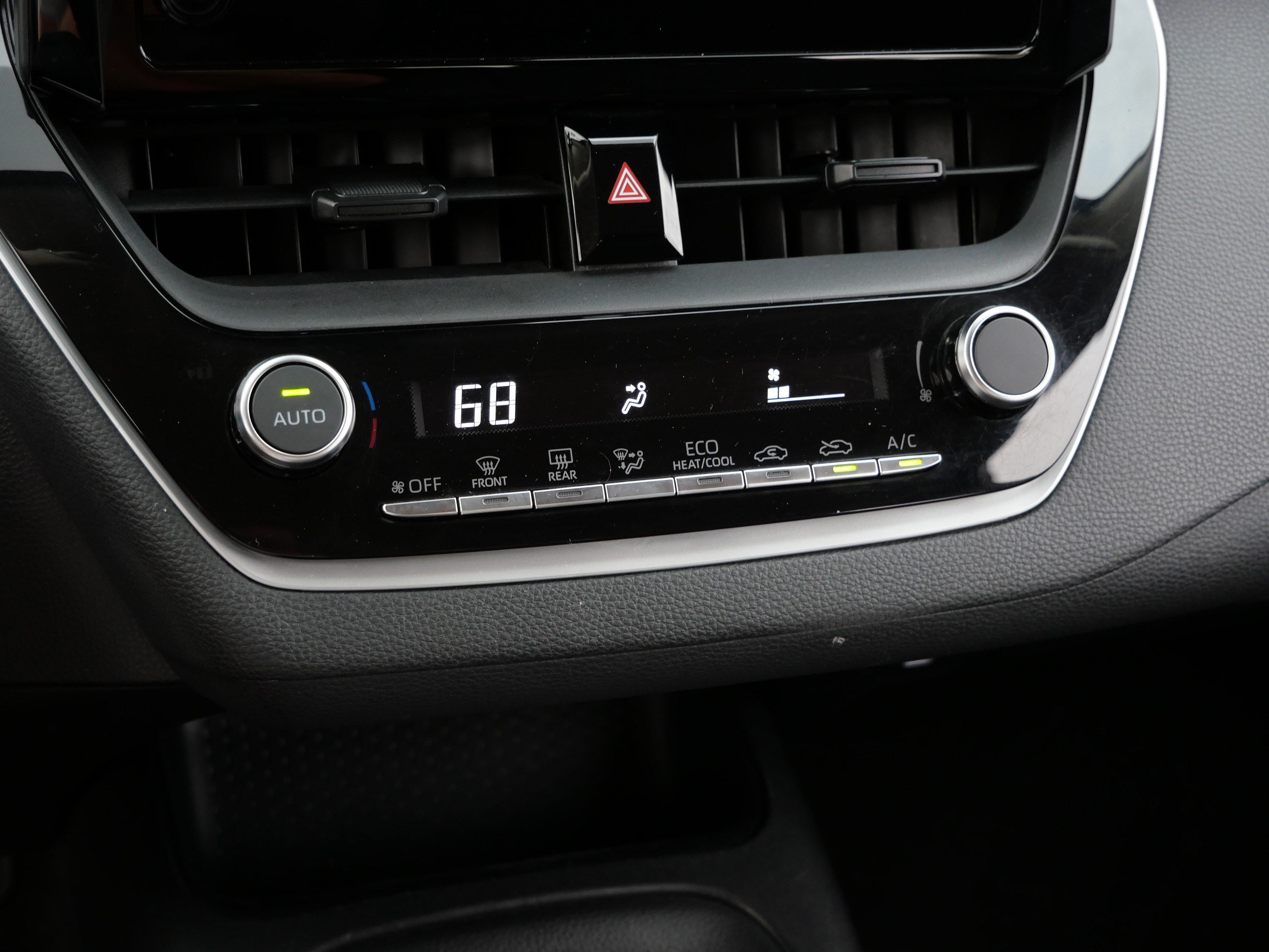 Certified 2024 Toyota Corolla LE FWD image 23