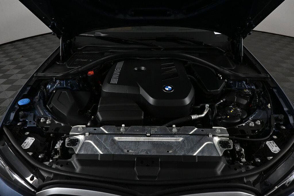 Used 2025 BMW 330i Sedan RWD image 17