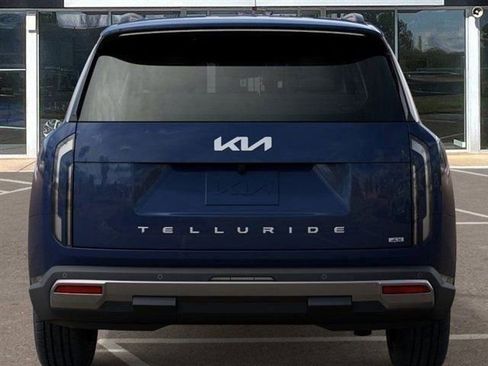 New 2027 Kia Telluride S image 13