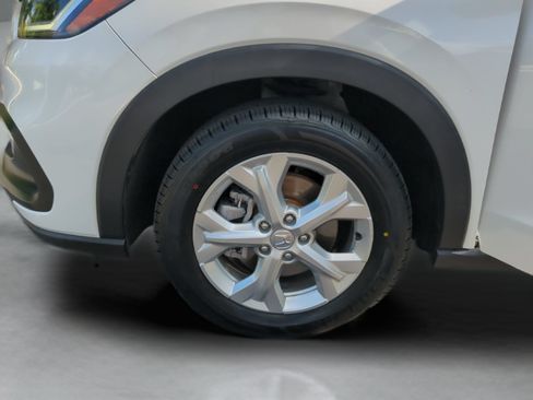 Certified 2023 Honda HR-V LX image 32