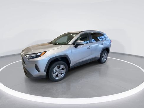 Certified 2025 Toyota RAV4 XLE image 4