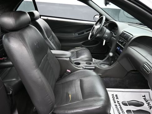 Used 2004 Ford Mustang GT RWD image 13