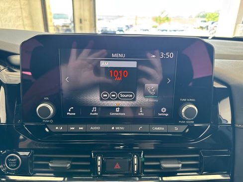 Used 2024 Nissan Pathfinder Rock Creek AWD/4WD image 24
