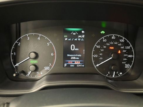 Used 2025 Toyota Corolla LE image 22