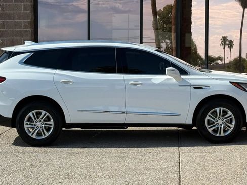 Used 2018 Buick Enclave Essence FWD image 14