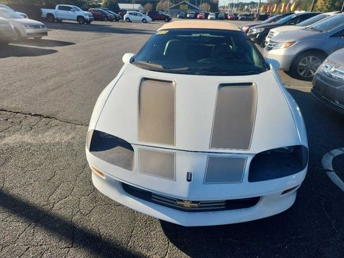 Used 1995 Chevrolet Camaro LT RWD image 9