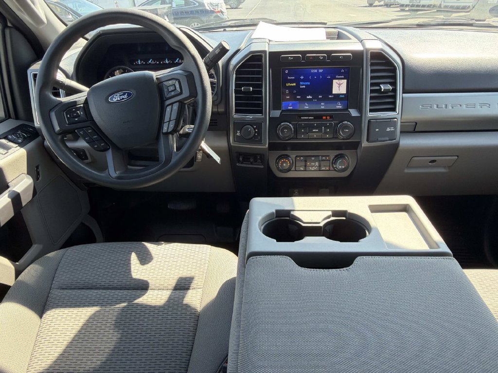 Used 2022 Ford F350 XLT w/ XLT Value Package AWD/4WD image 17