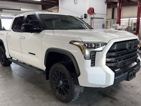 Used 2024 Toyota Tundra Limited image 4