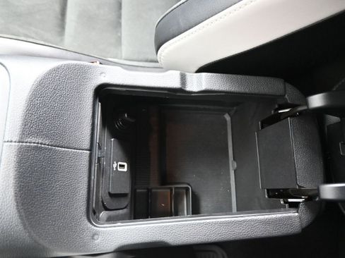 Used 2020 Ford Mustang Shelby GT500 w/ Technology Package image 16