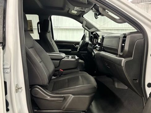 Used 2024 Chevrolet Silverado 2500 LT AWD/4WD image 21