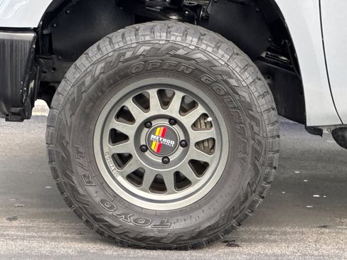 Used 2021 Toyota Tundra SR5 w/ Trail Edition image 32