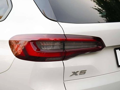 Used 2022 BMW X5 xDrive40i image 22
