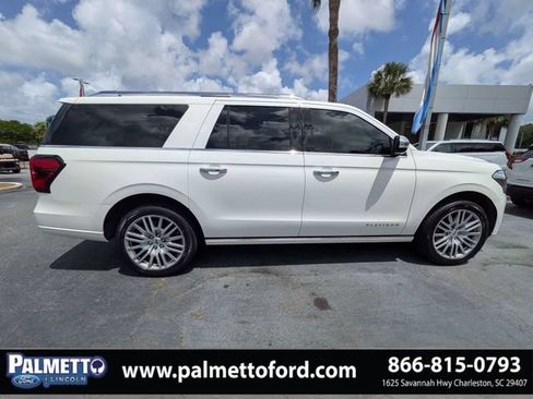 Used 2022 Ford Expedition Max Platinum RWD image 3
