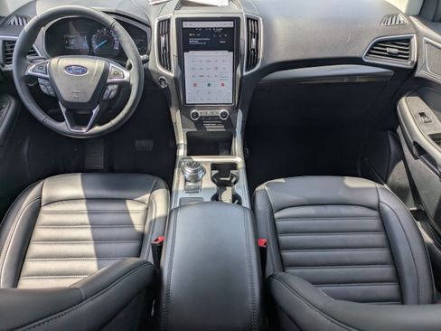 Used 2024 Ford Edge SEL w/ Convenience Package AWD/4WD image 16