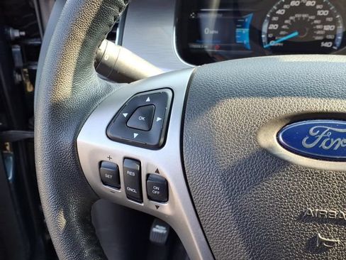 Used 2019 Ford Taurus SEL w/ Equipment Group 201A FWD image 20