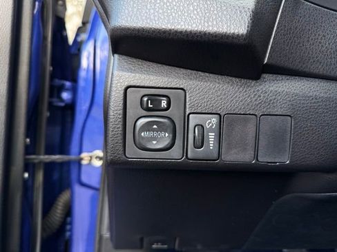 Used 2015 Toyota Corolla S image 17