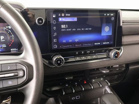 Used 2025 Chevrolet Colorado W/T w/ Advanced Trailering Package image 5