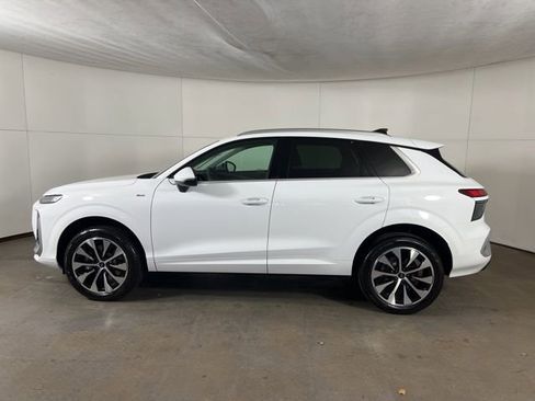 New 2026 Audi Q3 quattro 2.0T AWD/4WD image 4