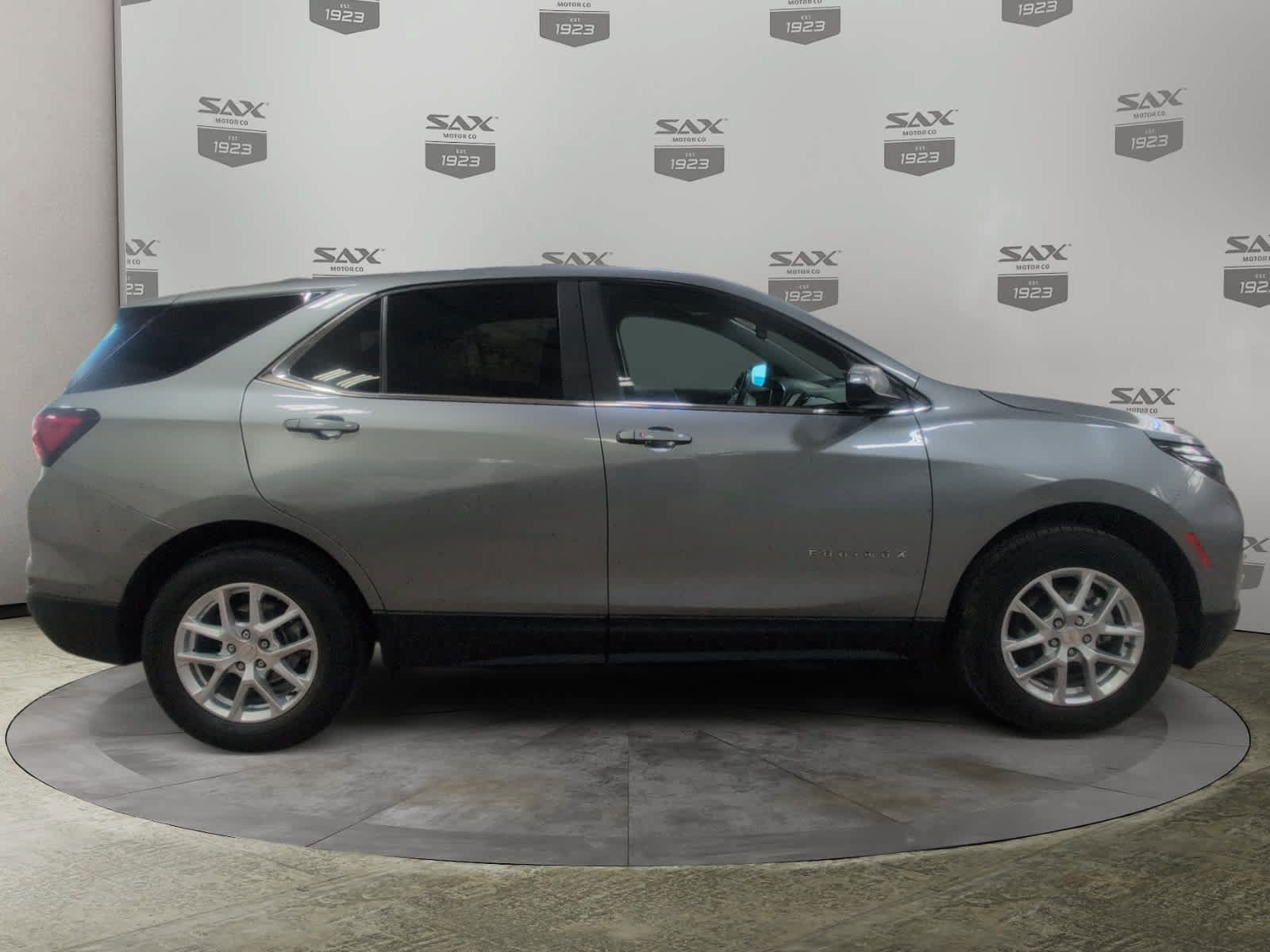 Used 2024 Chevrolet Equinox LT AWD/4WD image 6