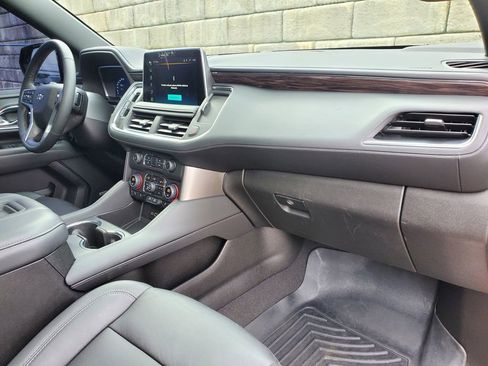 Used 2023 Chevrolet Tahoe Z71 w/ Luxury Package AWD/4WD image 33