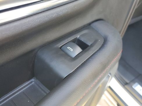 Used 2022 Chevrolet Tahoe RST w/ Sport Performance Package image 17