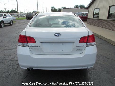 Used 2013 Subaru Legacy 2.5i AWD/4WD image 4