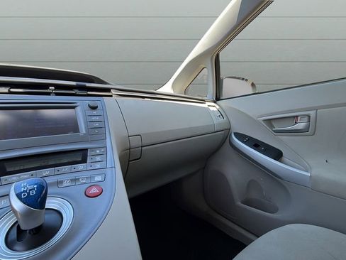 Used 2013 Toyota Prius Two FWD image 13