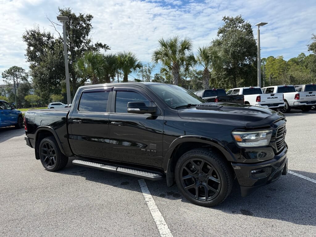 Used 2022 RAM 1500 Laramie AWD/4WD image 1