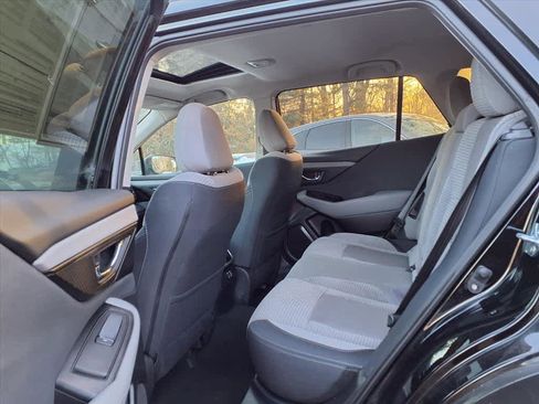 Used 2024 Subaru Outback Premium image 25
