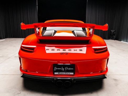 Used 2018 Porsche 911 GT3 RWD image 12