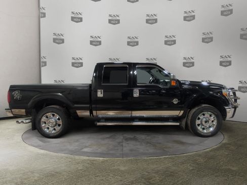 Used 2012 Ford F250 Lariat w/ Chrome Pkg image 6