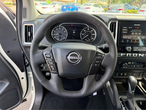 New 2026 Nissan Frontier SV image 6