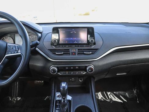 Used 2022 Nissan Altima 2.5 S image 13