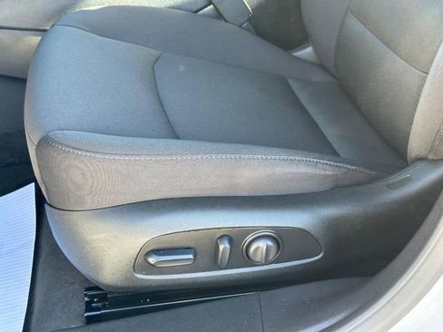 Used 2024 Chevrolet Malibu LT w/ Sport Edition image 23