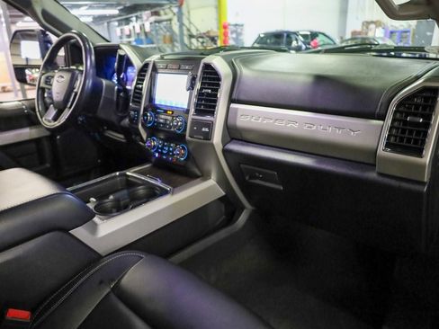Certified 2020 Ford F250 Lariat image 20
